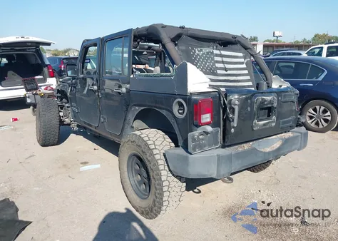 2010 Jeep Wrangler Unlimited Sport z USA, uszkodzony, nr VIN 1J4BA3H16AL135093